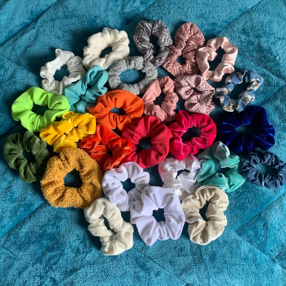 20+ SCRUNCHIES FROM RUE21